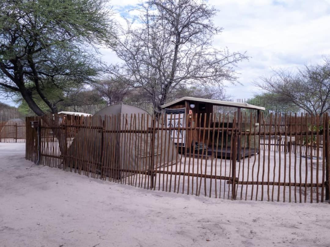 Nako Okavango Guesthouse Ntabis Esterno foto